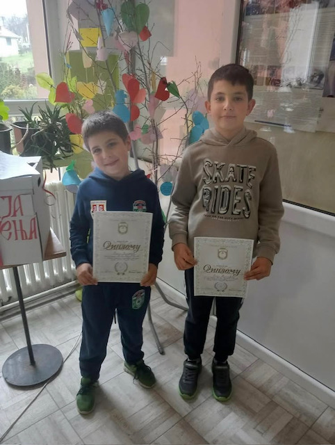 Успех наших ученика на ликовном конкурсу „Будући свет“